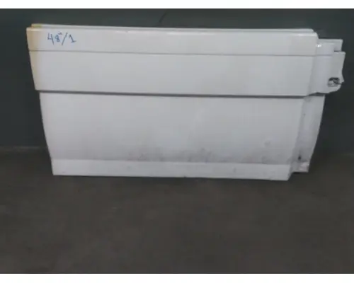 VOLVO VNL CAB SKIRTSIDE FAIRING