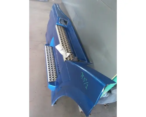 VOLVO VNL CAB SKIRTSIDE FAIRING