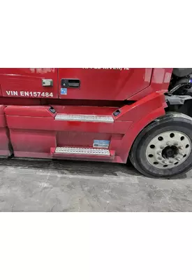 VOLVO VNL CAB SKIRT/SIDE FAIRING