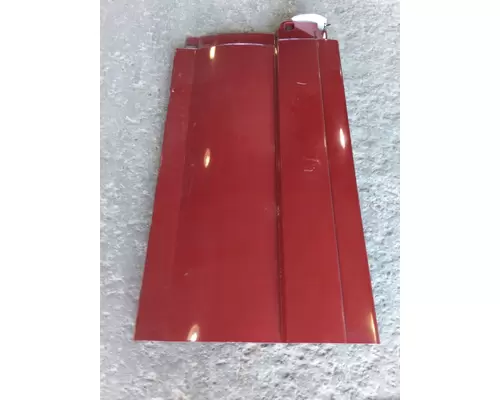 VOLVO VNL CAB SKIRTSIDE FAIRING