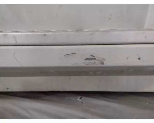 VOLVO VNL CAB SKIRTSIDE FAIRING
