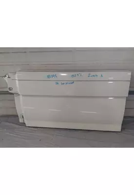 VOLVO VNL CAB SKIRT/SIDE FAIRING