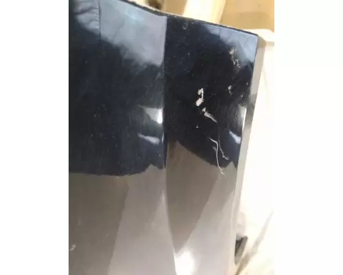 VOLVO VNL CAB SKIRTSIDE FAIRING