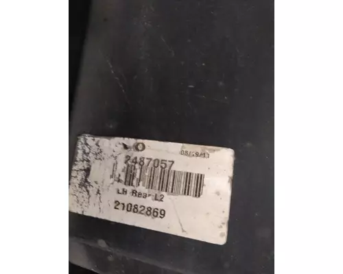 VOLVO VNL CAB SKIRTSIDE FAIRING