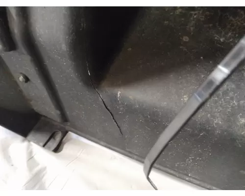 VOLVO VNL CAB SKIRTSIDE FAIRING
