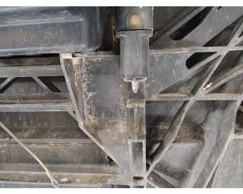 VOLVO VNL CAB SKIRTSIDE FAIRING