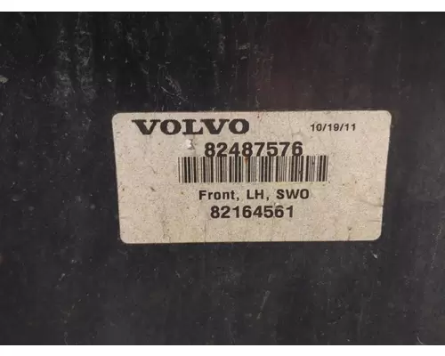 VOLVO VNL CAB SKIRTSIDE FAIRING