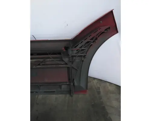 VOLVO VNL CAB SKIRTSIDE FAIRING