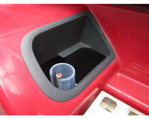 VOLVO VNL CAB SKIRTSIDE FAIRING