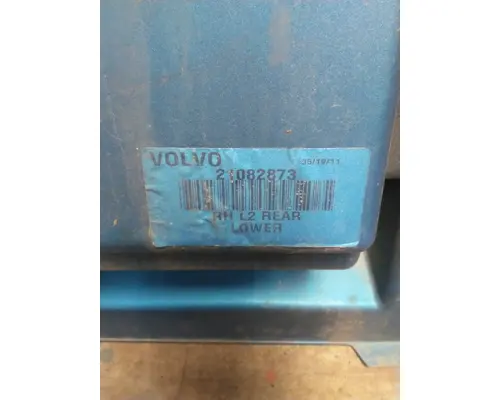 VOLVO VNL CAB SKIRTSIDE FAIRING