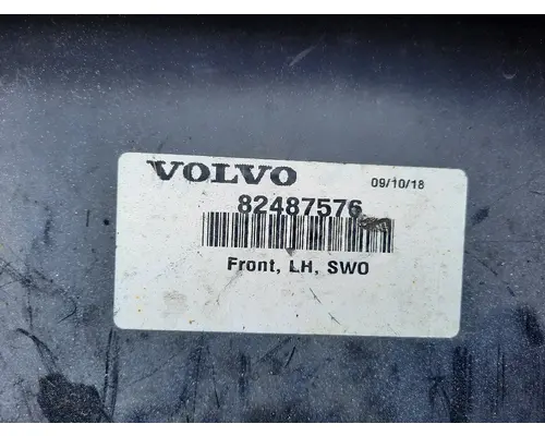 VOLVO VNL CAB SKIRTSIDE FAIRING