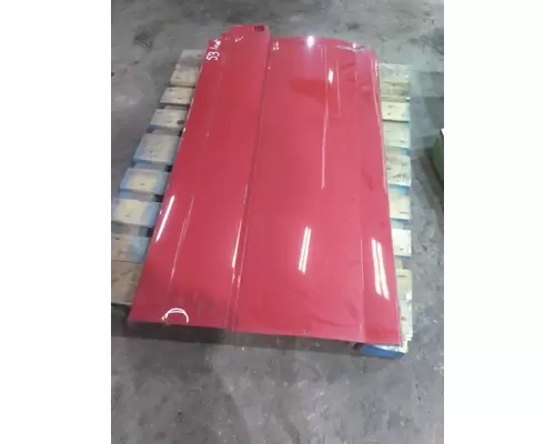 VOLVO VNL CAB SKIRTSIDE FAIRING