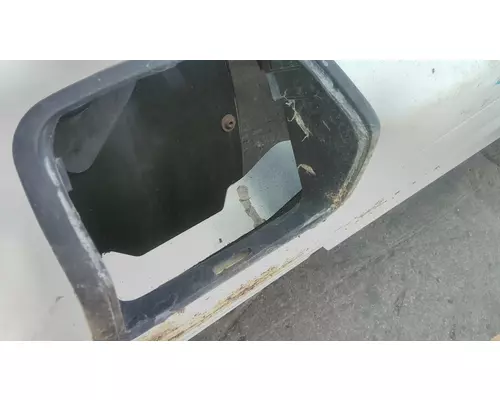 VOLVO VNL CAB SKIRTSIDE FAIRING