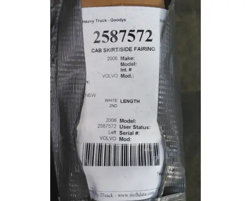 VOLVO VNL CAB SKIRTSIDE FAIRING