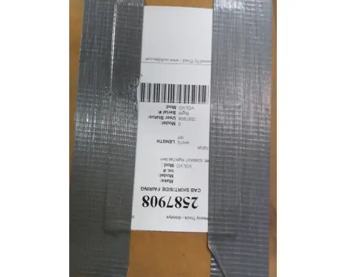 VOLVO VNL CAB SKIRTSIDE FAIRING