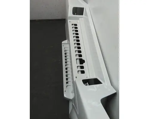 VOLVO VNL CAB SKIRTSIDE FAIRING