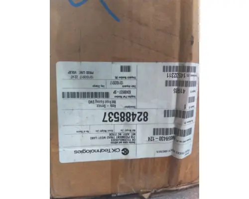 VOLVO VNL CAB SKIRTSIDE FAIRING