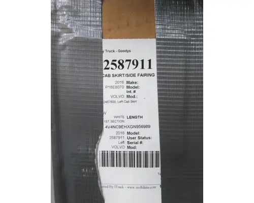 VOLVO VNL CAB SKIRTSIDE FAIRING
