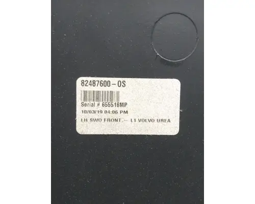 VOLVO VNL CAB SKIRTSIDE FAIRING