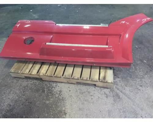 VOLVO VNL CAB SKIRTSIDE FAIRING
