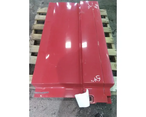 VOLVO VNL CAB SKIRTSIDE FAIRING