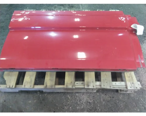 VOLVO VNL CAB SKIRTSIDE FAIRING