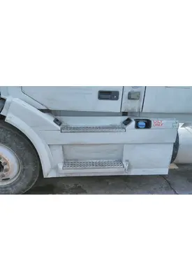 VOLVO VNL CAB SKIRT/SIDE FAIRING