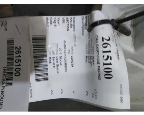 VOLVO VNL CAB SKIRTSIDE FAIRING