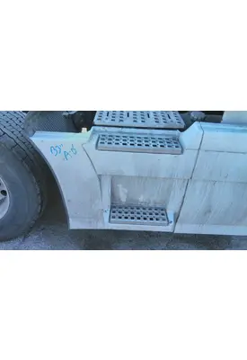 VOLVO VNL CAB SKIRT/SIDE FAIRING