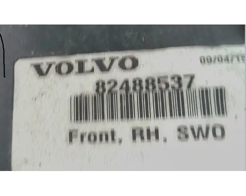 VOLVO VNL CAB SKIRTSIDE FAIRING