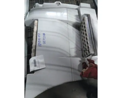 VOLVO VNL CAB SKIRTSIDE FAIRING