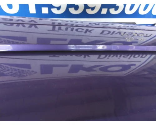 VOLVO VNL CAB SKIRTSIDE FAIRING