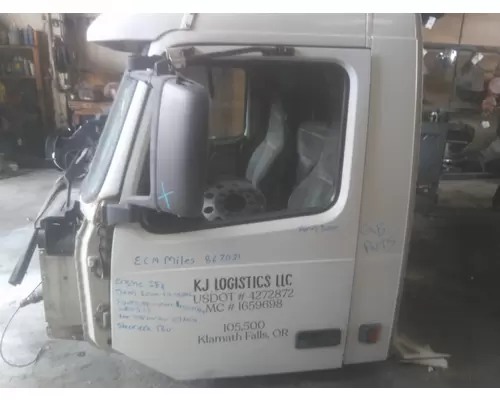 VOLVO VNL CAB