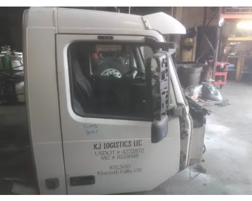 VOLVO VNL CAB