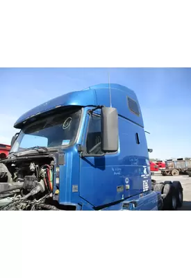 VOLVO VNL CAB