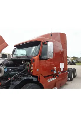 VOLVO VNL CAB