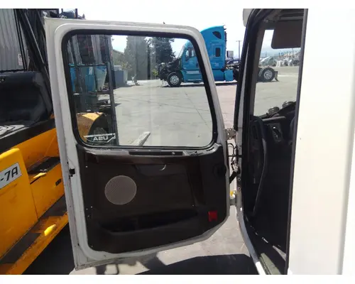 VOLVO VNL CAB