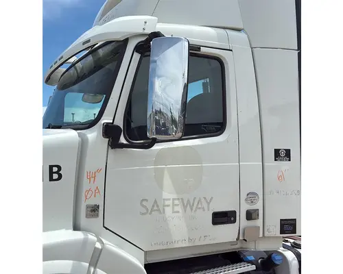 VOLVO VNL CAB