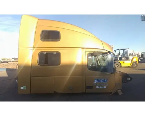 VOLVO VNL CAB