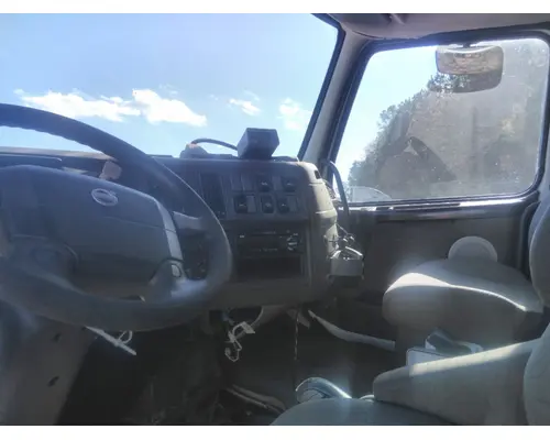 VOLVO VNL CAB