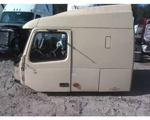 VOLVO VNL CAB