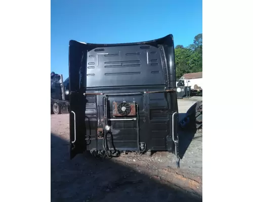 VOLVO VNL CAB