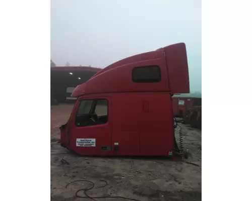 VOLVO VNL CAB