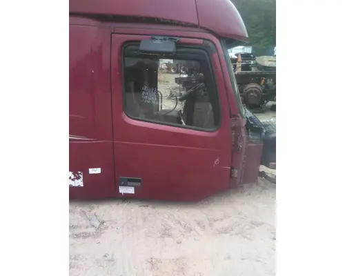 VOLVO VNL CAB