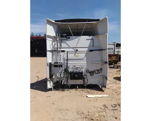 VOLVO VNL CAB