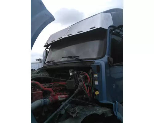 VOLVO VNL CAB