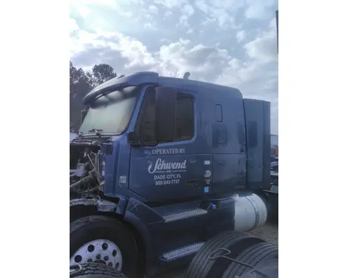 VOLVO VNL CAB