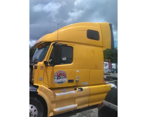 VOLVO VNL CAB