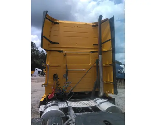 VOLVO VNL CAB