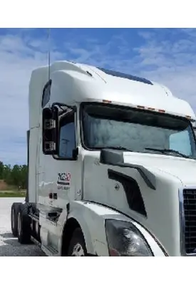 VOLVO VNL CAB